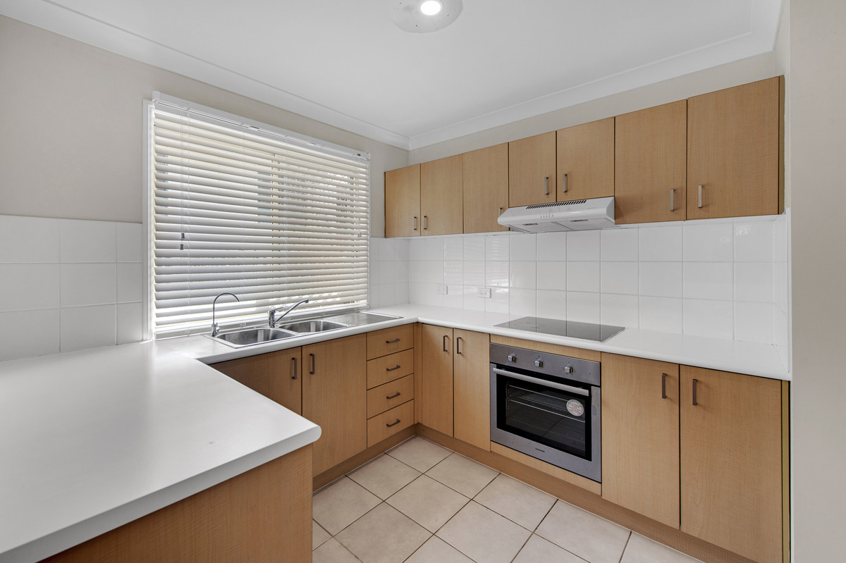 Rental: Oxley, QLD, 4075 photo-6