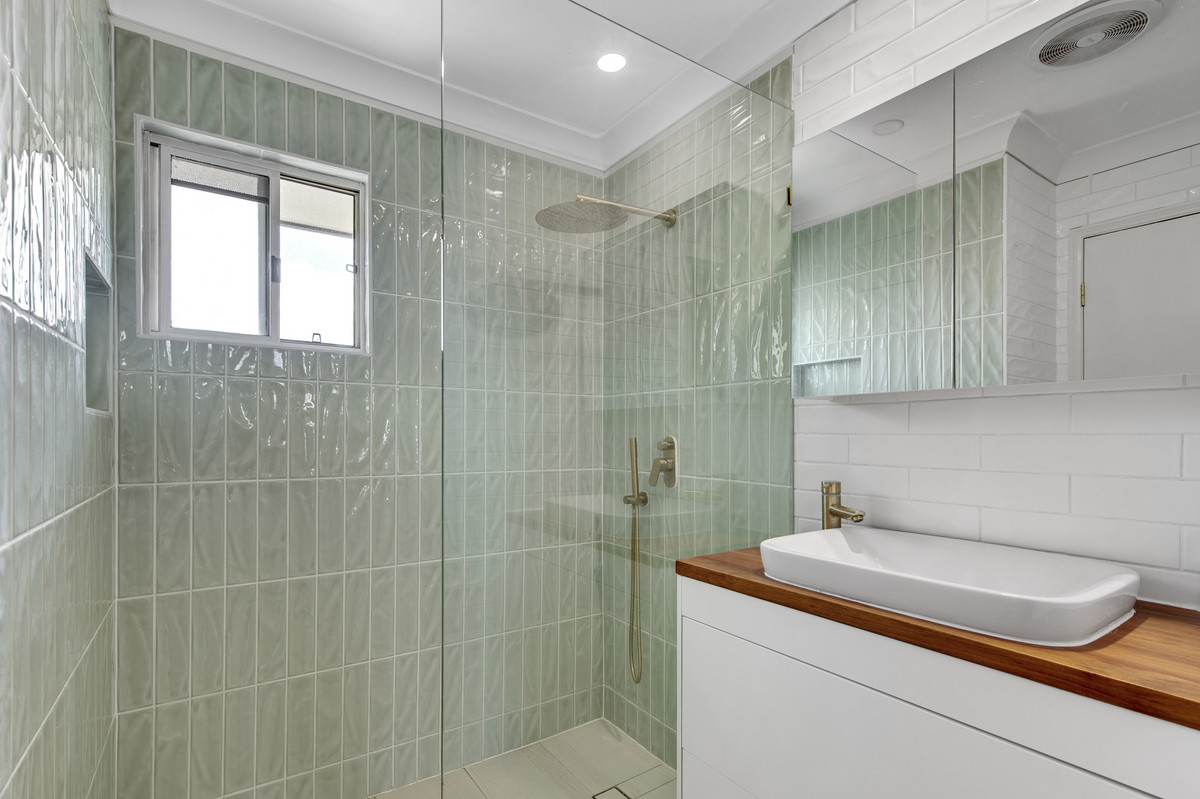 Rental: Oxley, QLD, 4075 photo-10