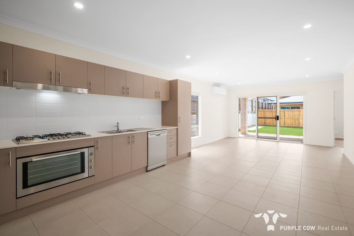 Rental: Spring Mountain, QLD, 4300 photo-3