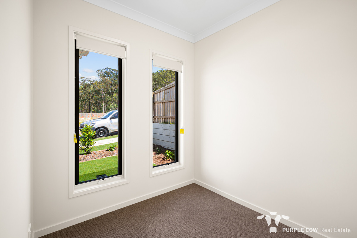 Rental: Spring Mountain, QLD, 4300 photo-5