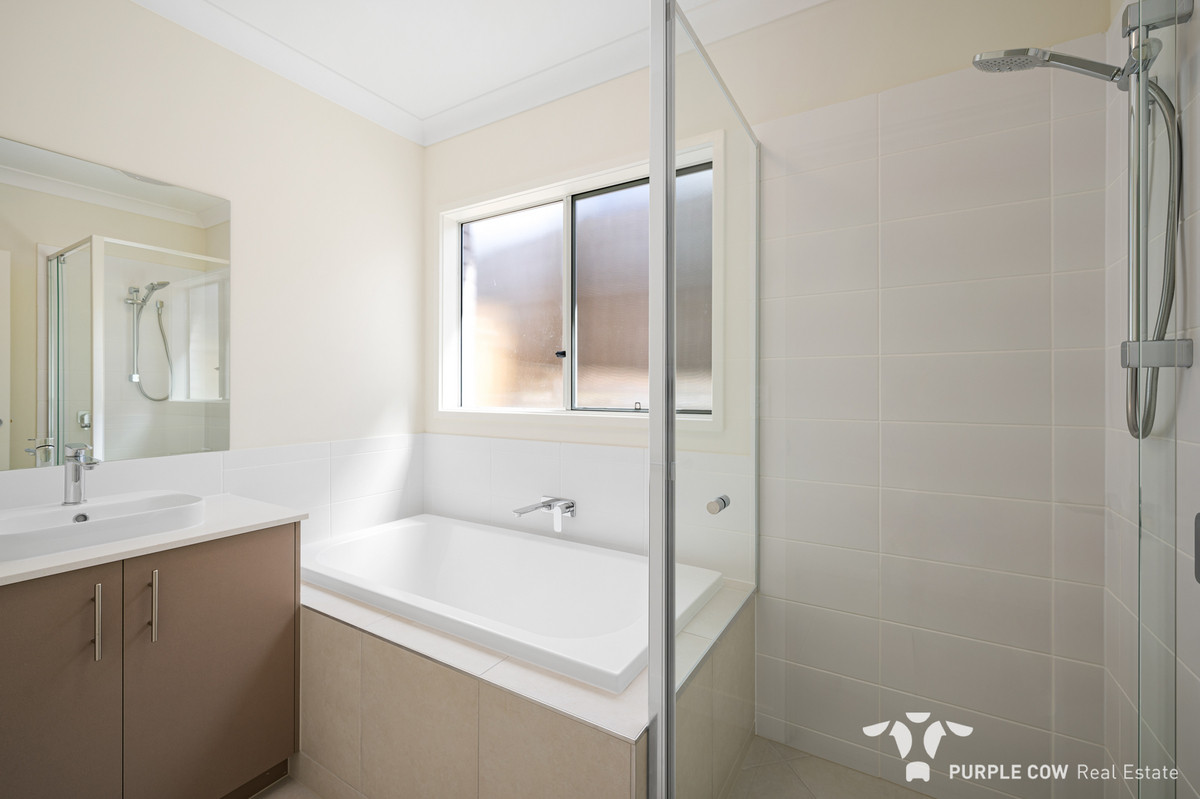 Rental: Spring Mountain, QLD, 4300 photo-6
