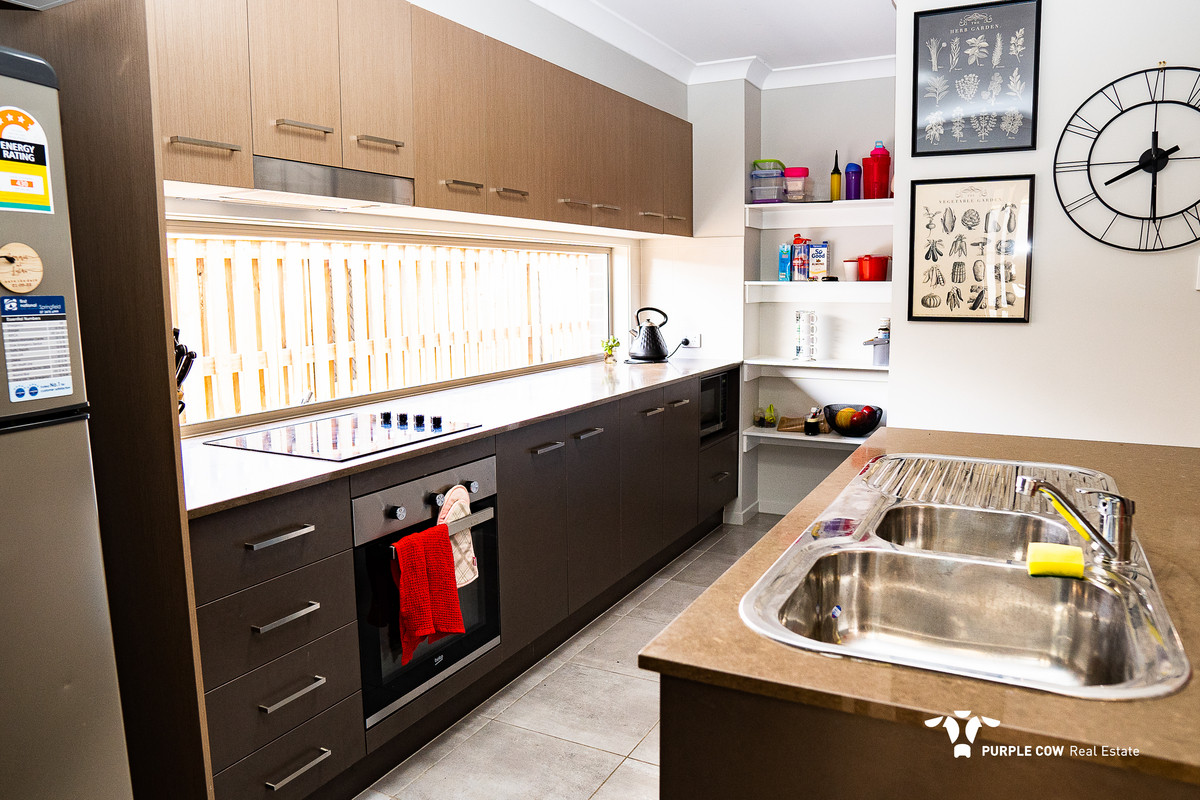 Rental: Redbank Plains, QLD, 4301 photo-2