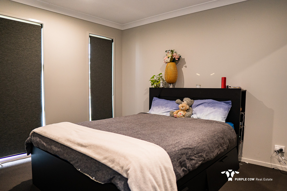 Rental: Redbank Plains, QLD, 4301 photo-5