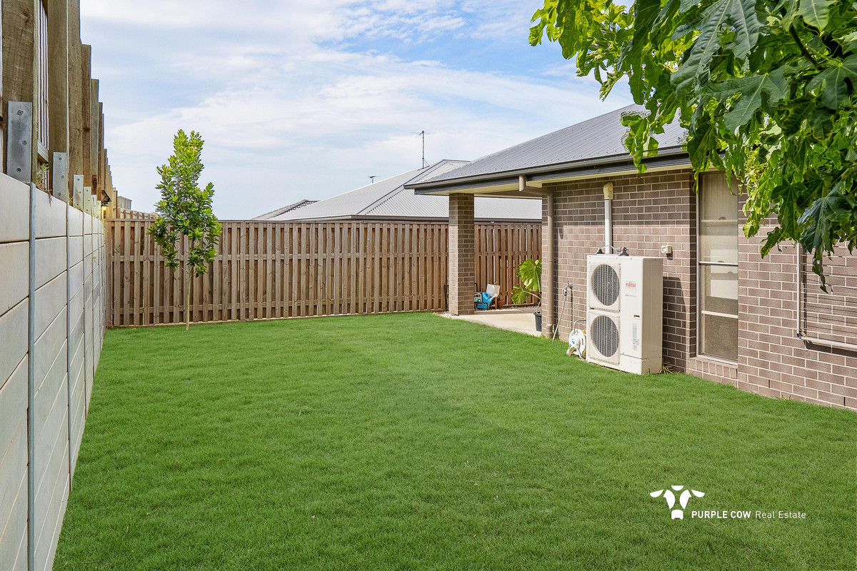 Rental: Redbank Plains, QLD, 4301 photo-7
