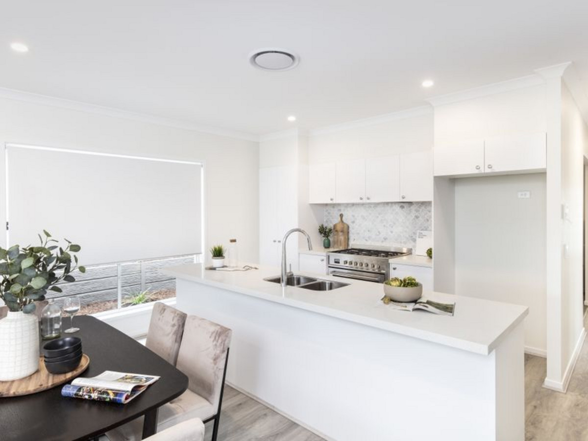 Rental: GREENBANK, QLD, 4124 photo-3