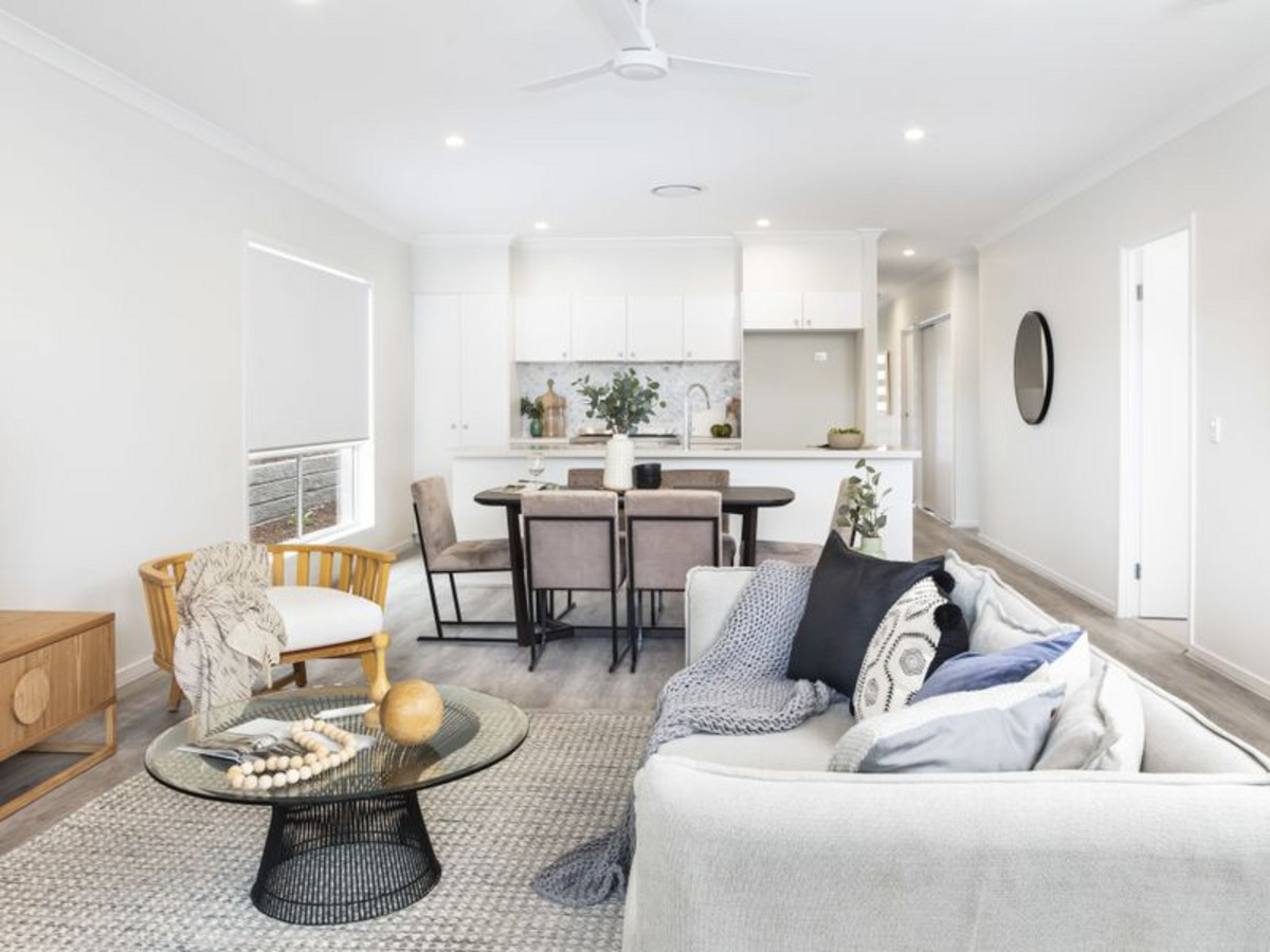 Rental: GREENBANK, QLD, 4124 photo-8