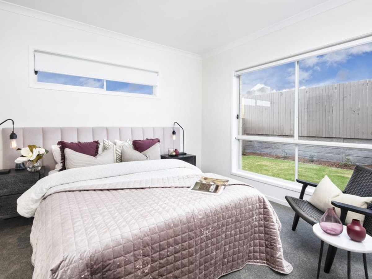 Rental: GREENBANK, QLD, 4124 photo-14