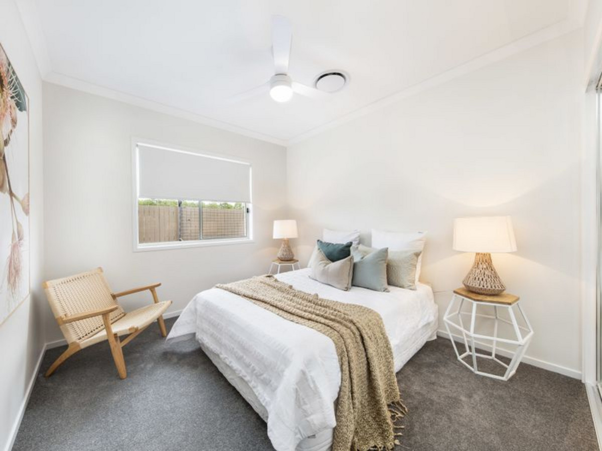 Rental: GREENBANK, QLD, 4124 photo-17