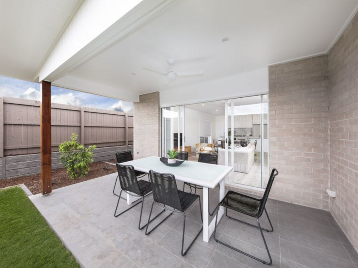 Rental: GREENBANK, QLD, 4124 photo-22