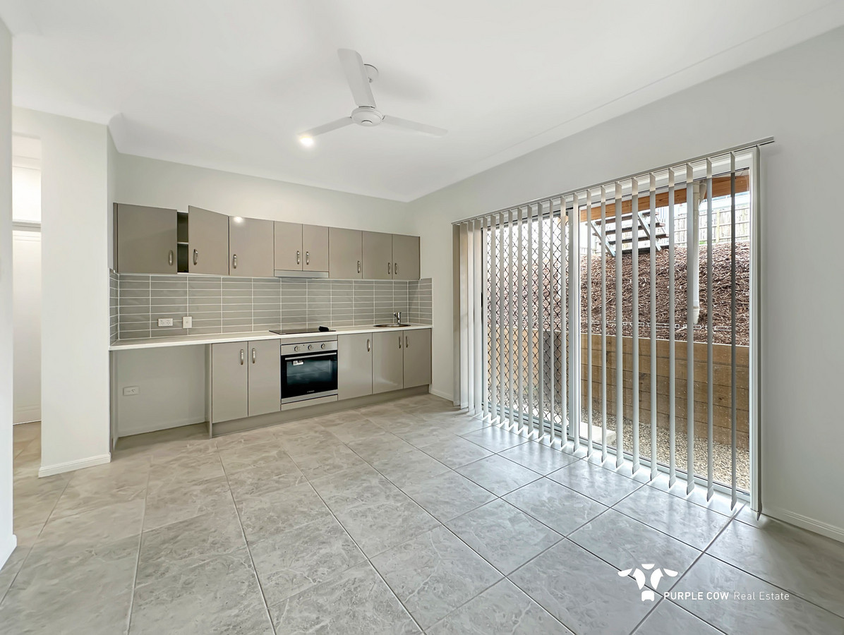 Rental: Spring Mountain, QLD, 4300 photo-9