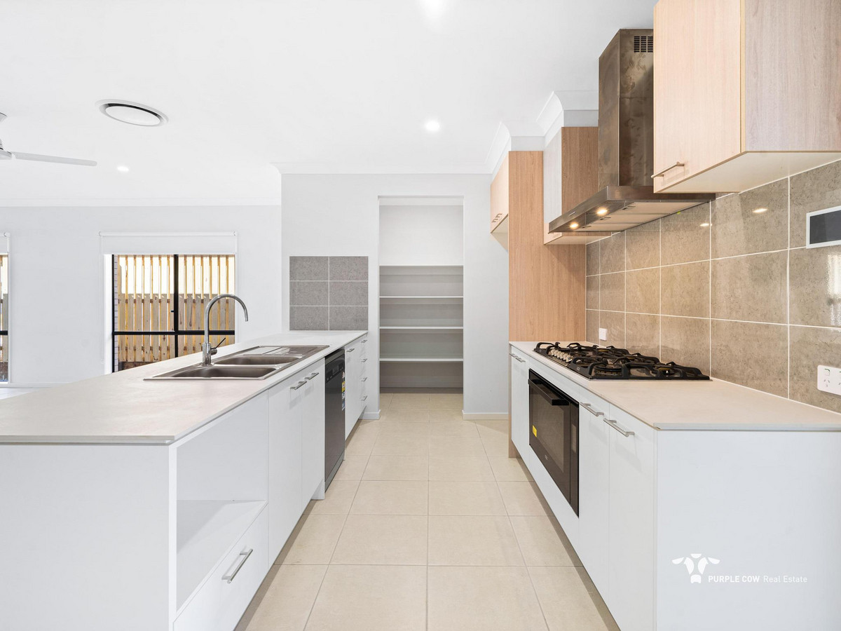 Rental: White Rock, QLD, 4306 photo-1
