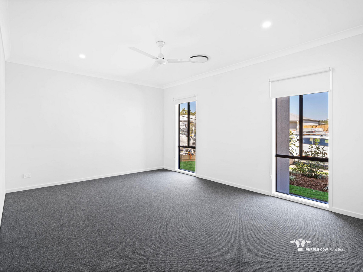 Rental: White Rock, QLD, 4306 photo-4