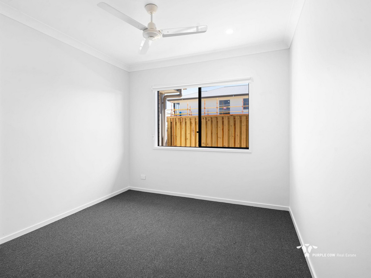 Rental: White Rock, QLD, 4306 photo-6