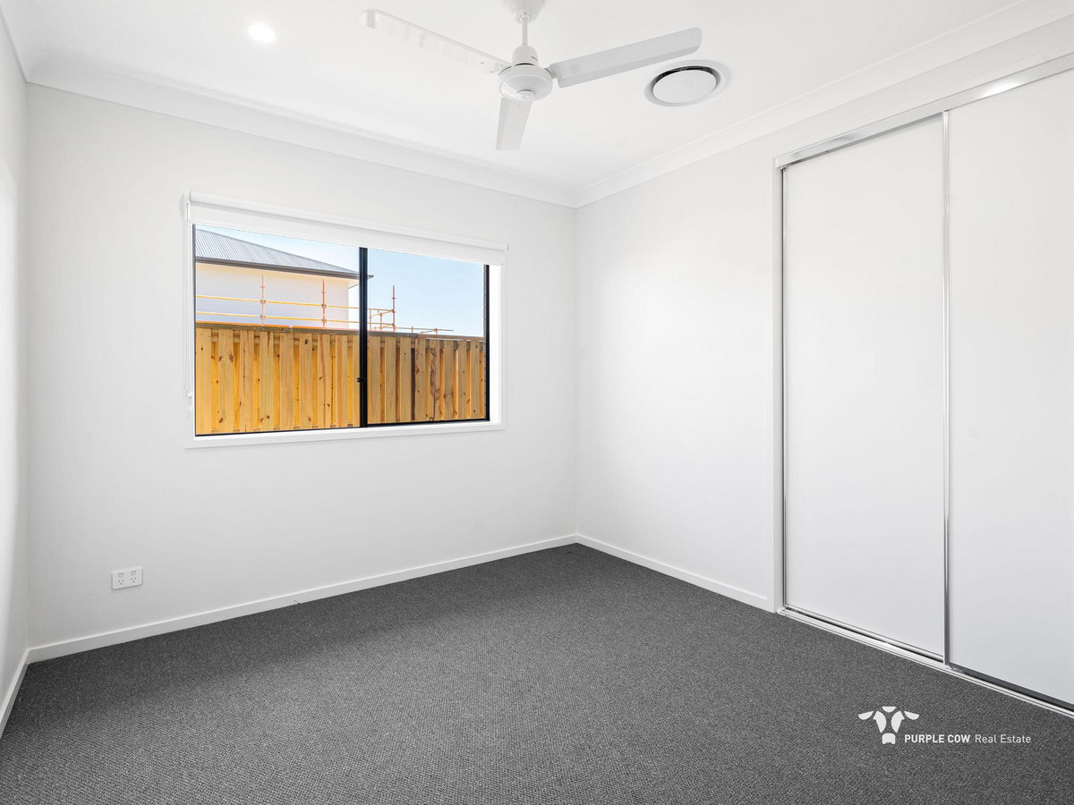 Rental: White Rock, QLD, 4306 photo-8
