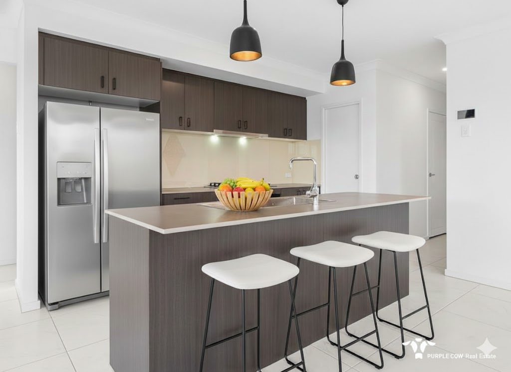 Rental: Spring Mountain, QLD, 4300 photo-5