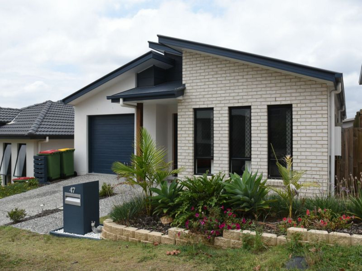 Rental: Springfield Lakes, QLD, 4300 photo-1