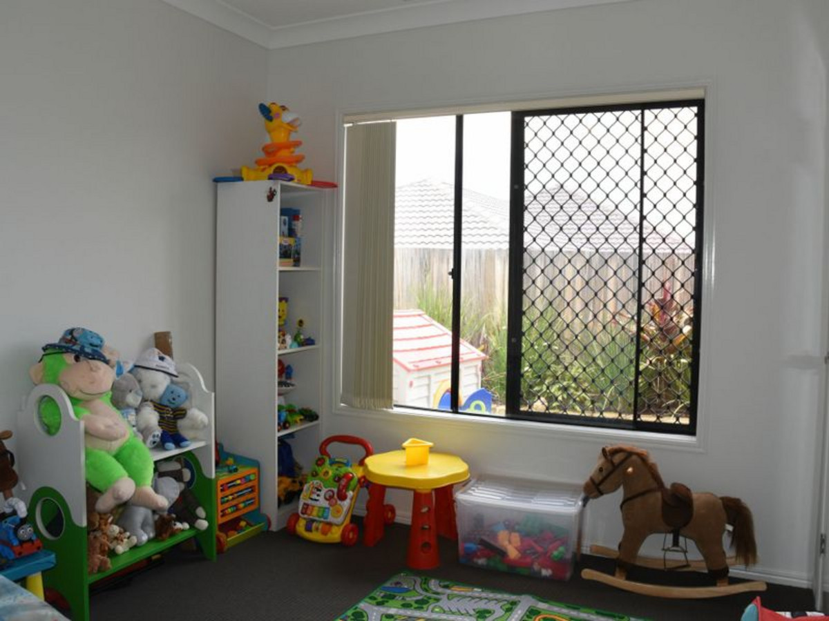 Rental: Springfield Lakes, QLD, 4300 photo-8