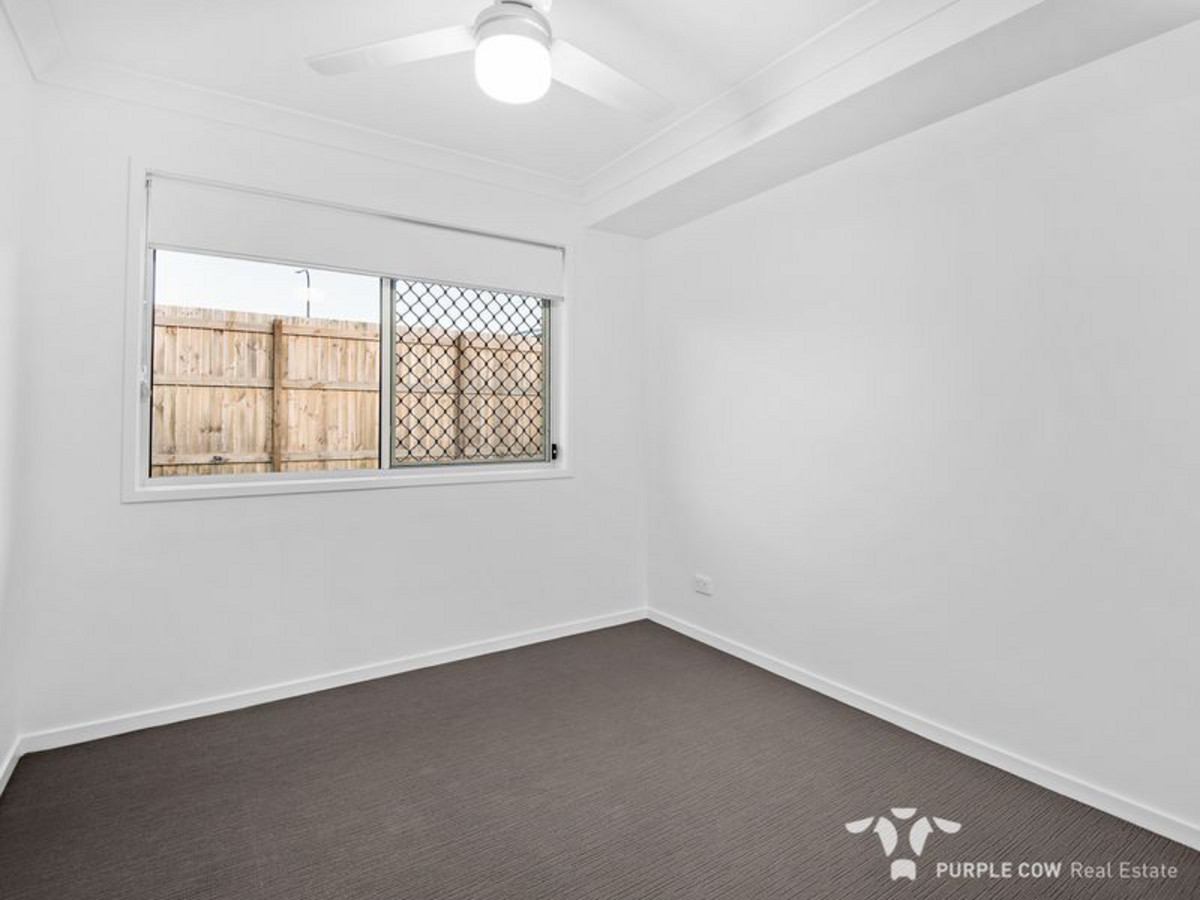 Rental: Greenbank, QLD, 4124 photo-8