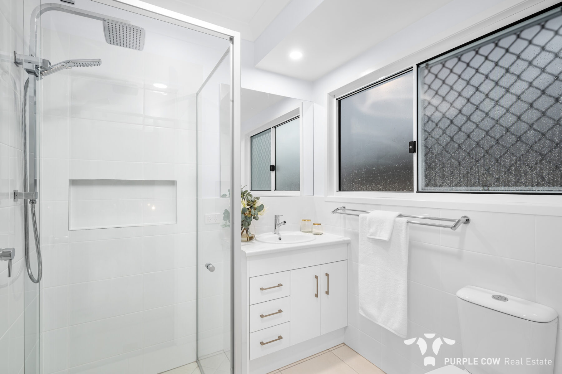 Property: 27 Juniper Drive, Greenbank, QLD, 4124 photo-17