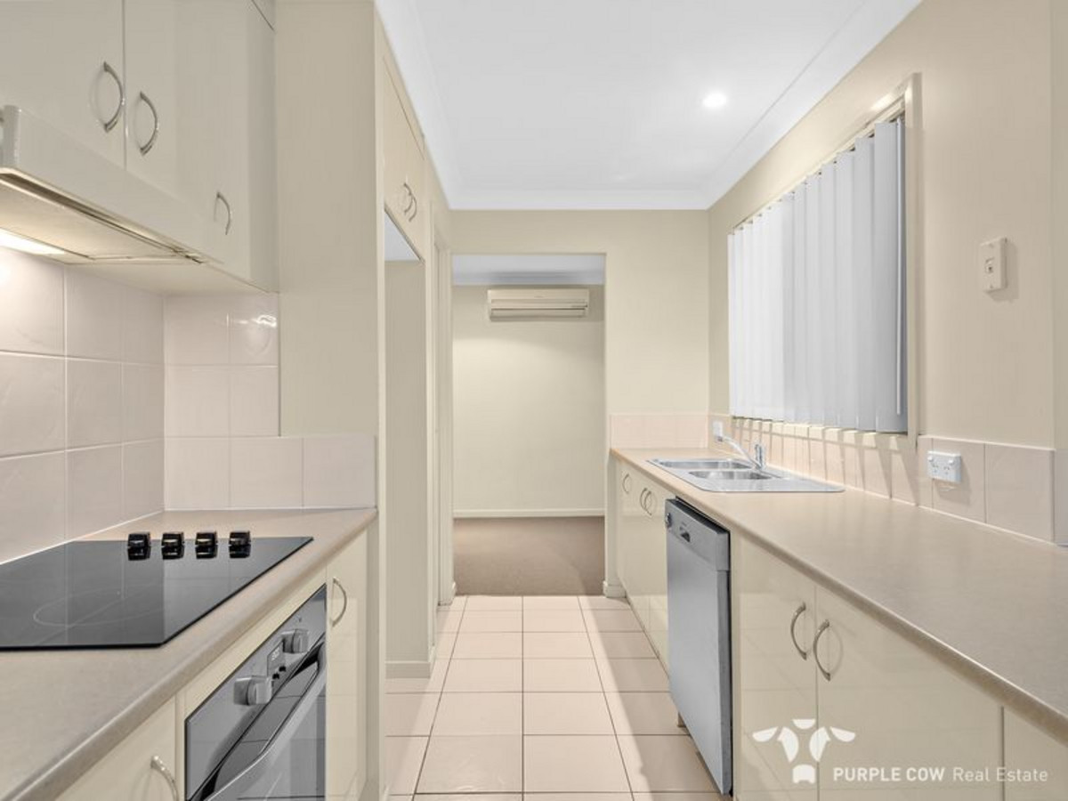 Rental: Crestmead, QLD, 4132 photo-3