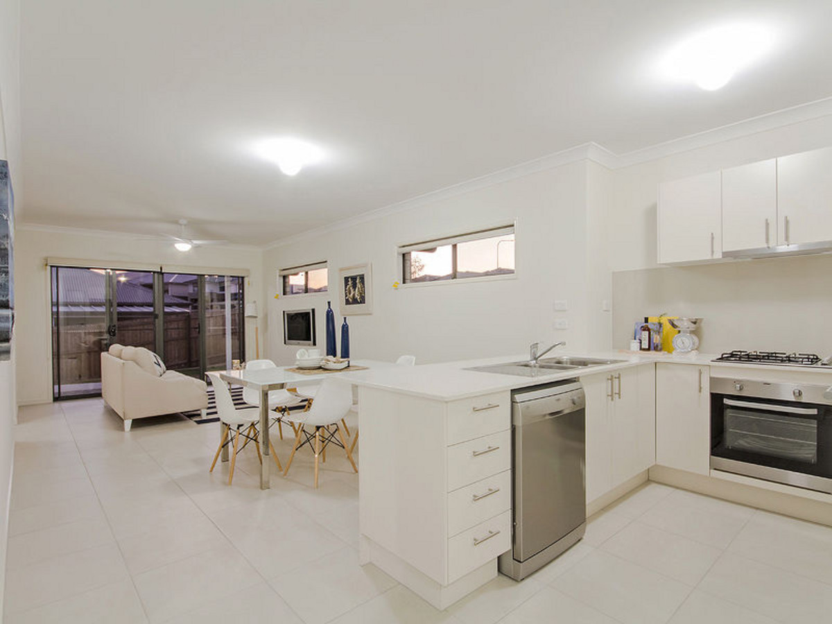 Rental: Springfield Lakes, QLD, 4300 photo-1