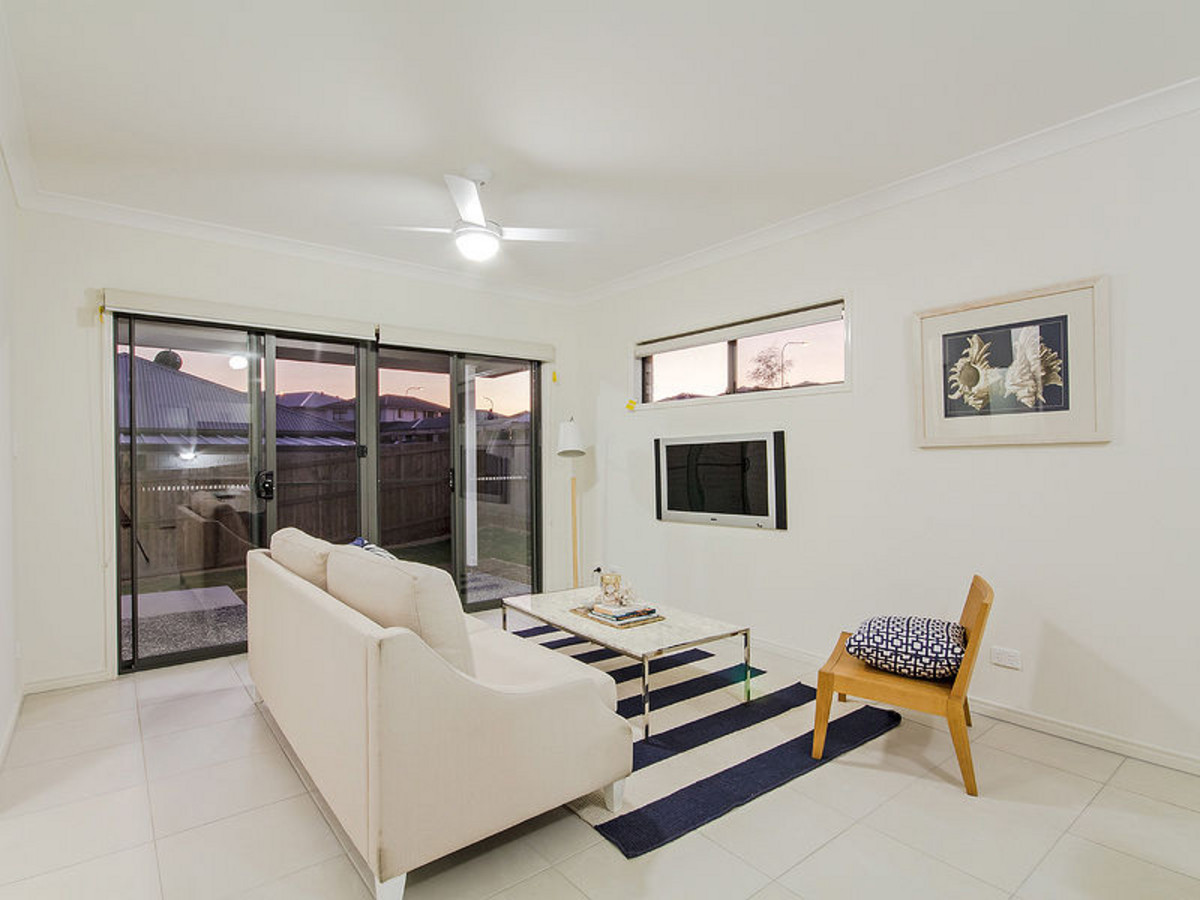 Rental: Springfield Lakes, QLD, 4300 photo-3