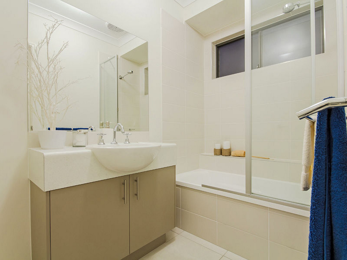 Rental: Springfield Lakes, QLD, 4300 photo-8