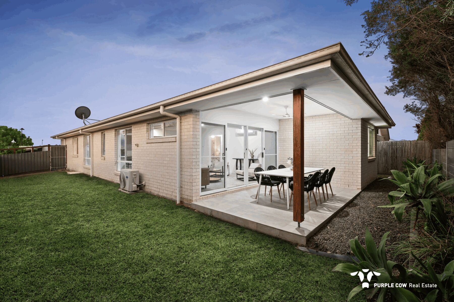 Rental: South Ripley, QLD, 4306 photo-9