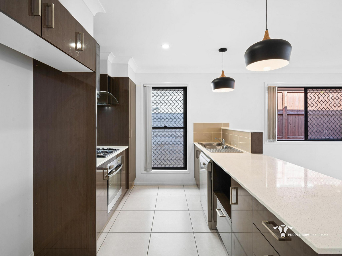 Rental: Springfield Lakes, QLD, 4300 photo-3