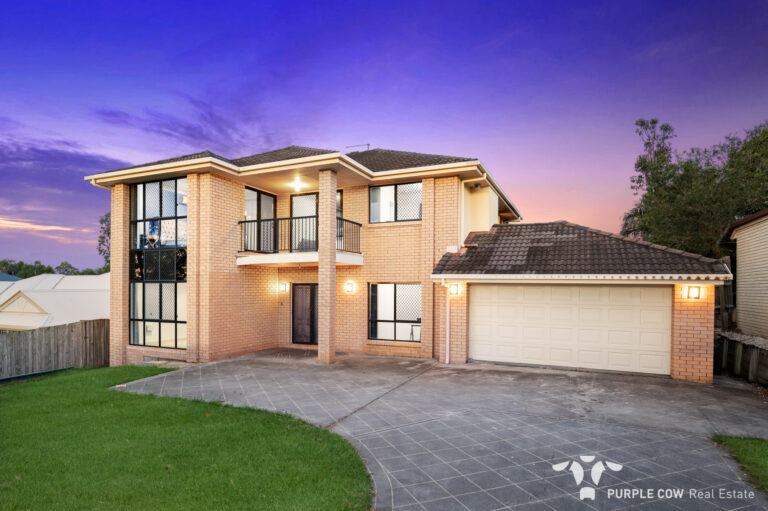 30 Lloyd Bird Crescent, Springfield Lakes