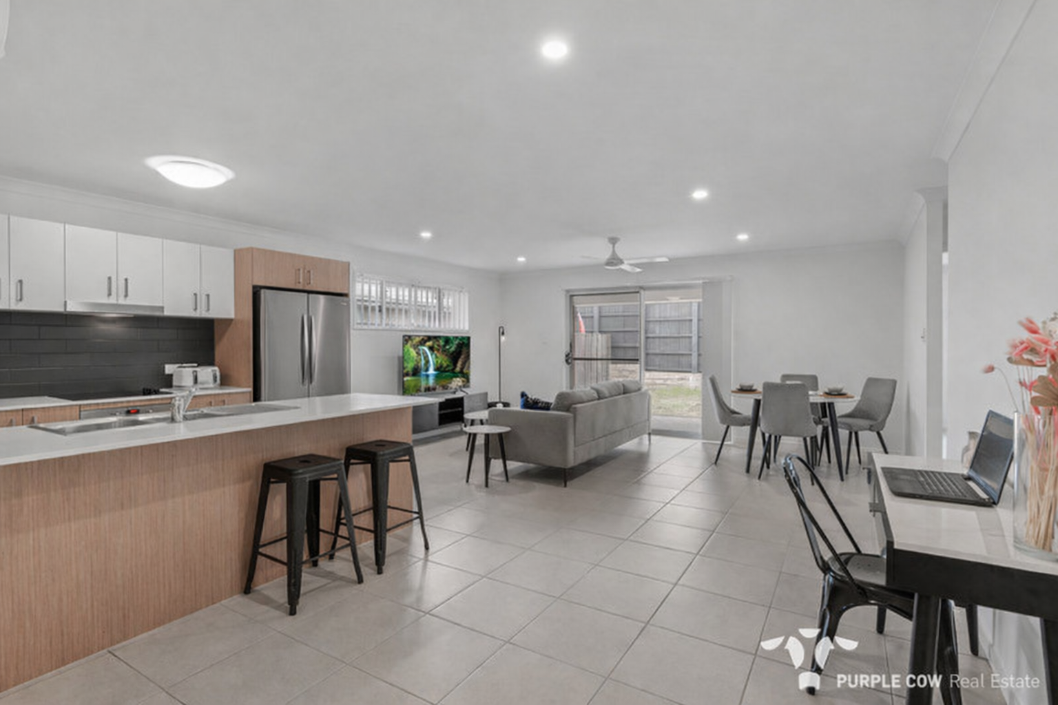 Rental: Greenbank, QLD, 4124 photo-1