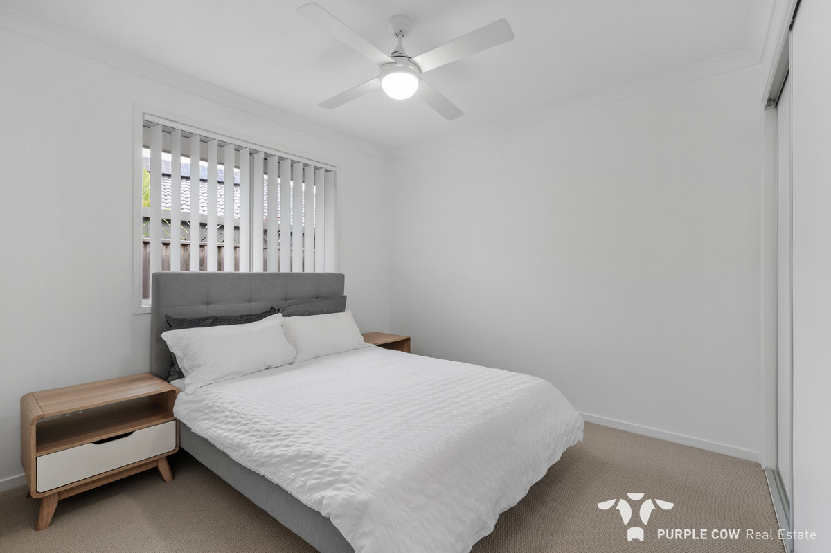 Rental: Greenbank, QLD, 4124 photo-5