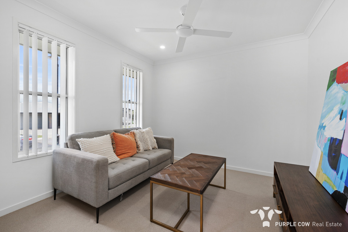 Rental: Greenbank, QLD, 4124 photo-8