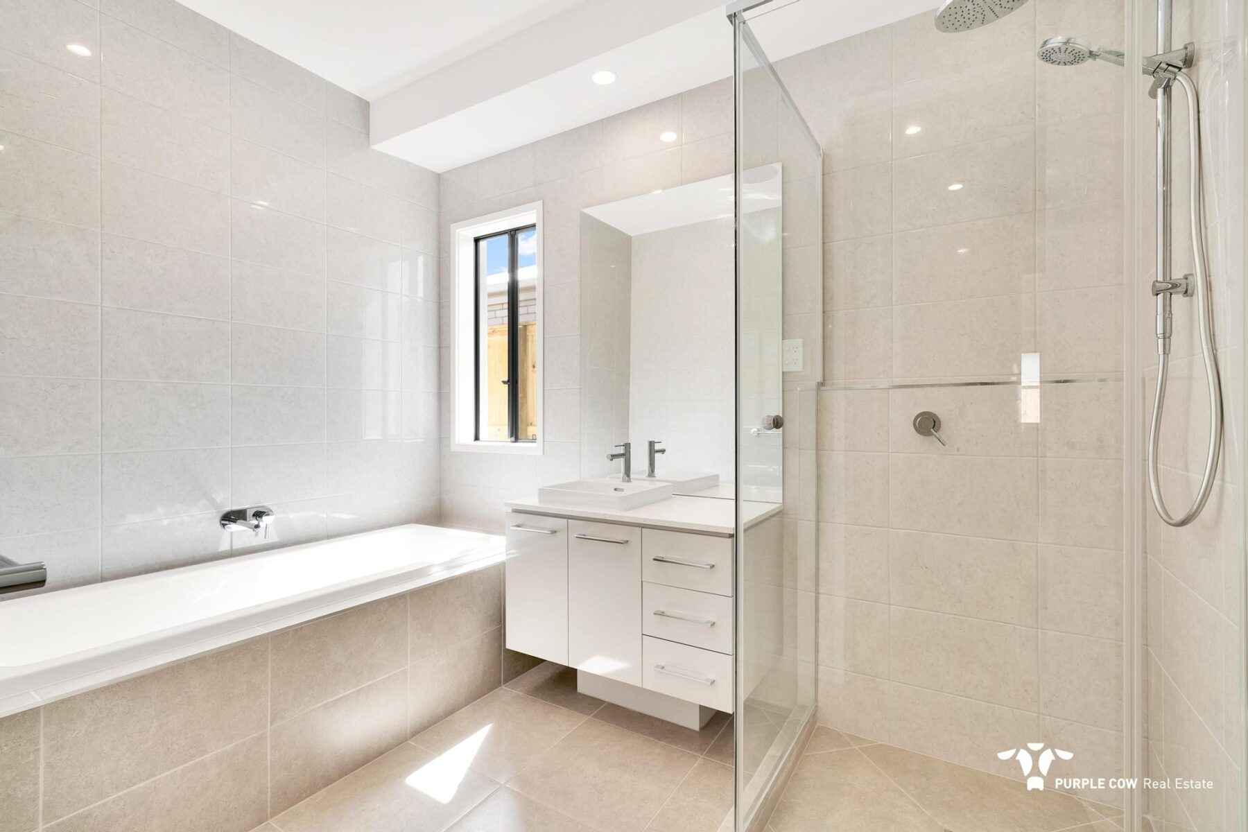 Rental: White Rock, QLD, 4306 photo-7