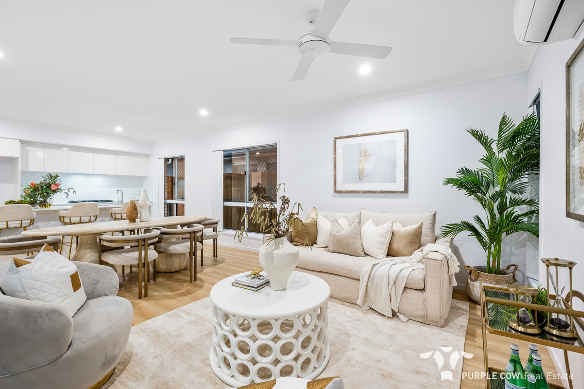 Rental: Greenbank, QLD, 4124 photo-8