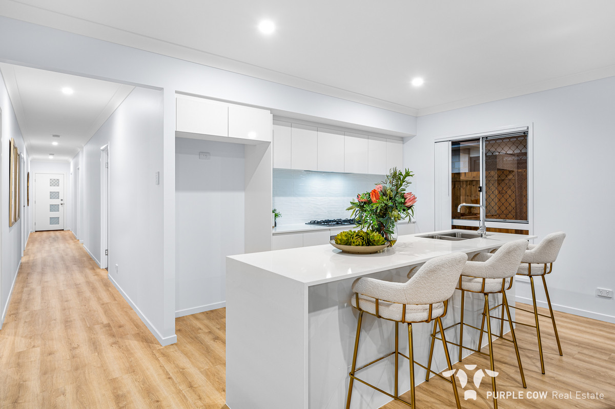 Rental: Greenbank, QLD, 4124 photo-9