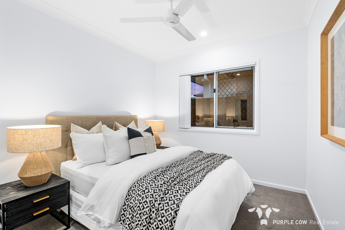 Rental: Greenbank, QLD, 4124 photo-11