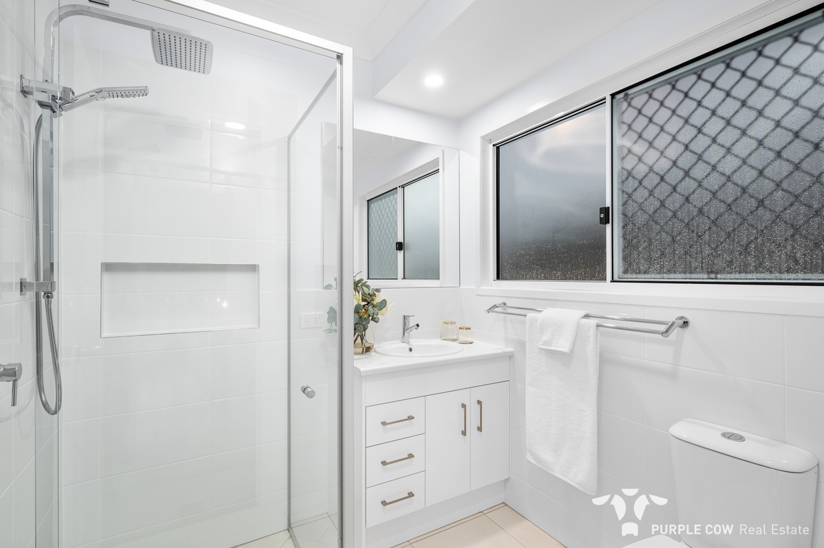 Rental: Greenbank, QLD, 4124 photo-17