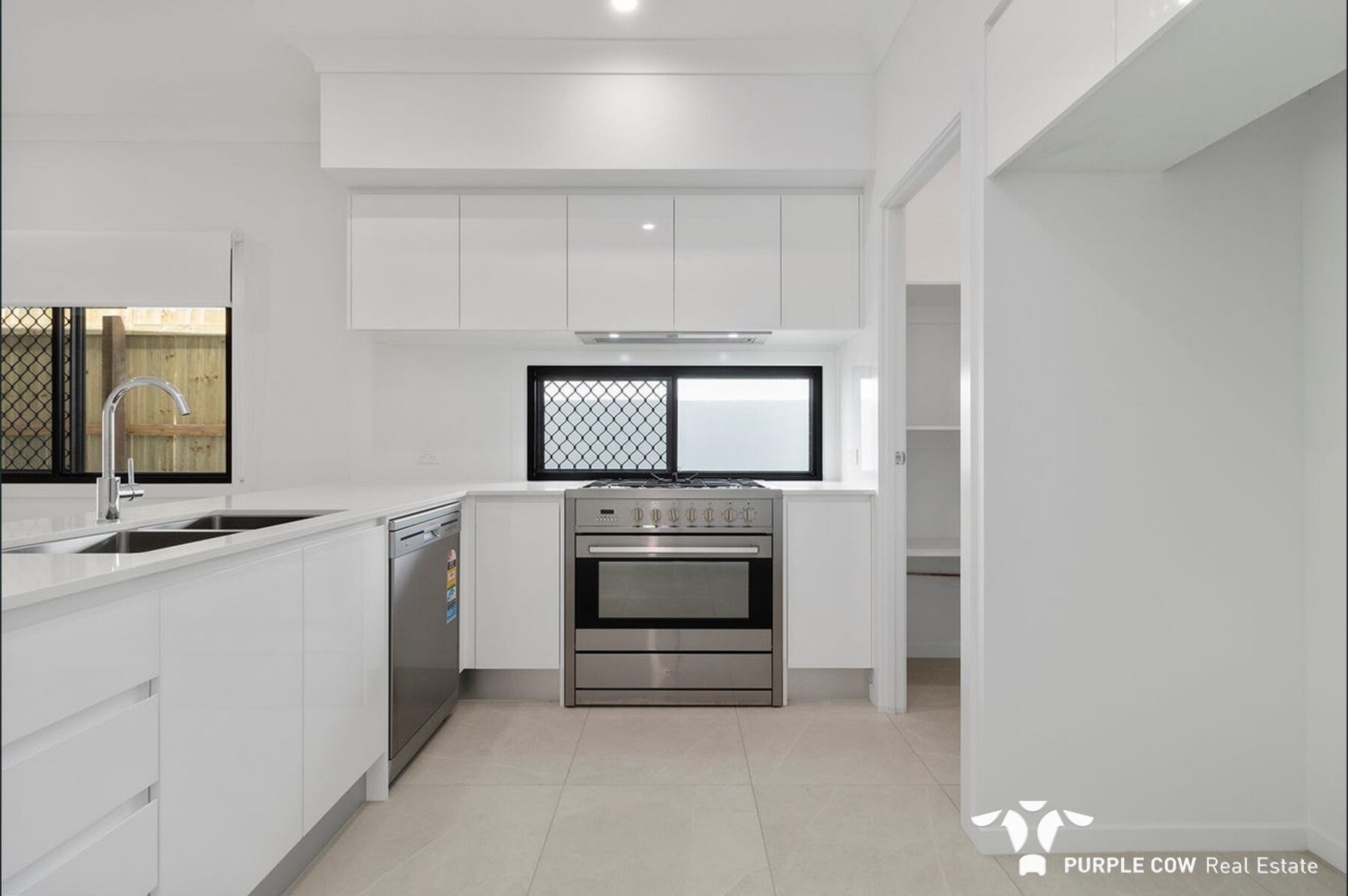 Rental: White Rock, QLD, 4306 photo-1