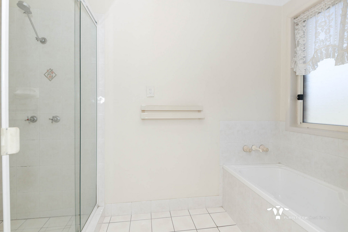 Rental: Oxley, QLD, 4075 photo-6