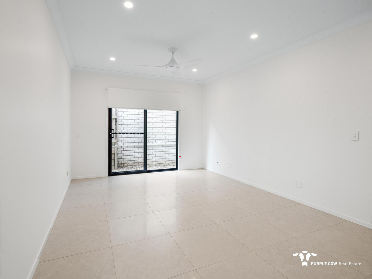 Rental: Spring Mountain, QLD, 4300 photo-1