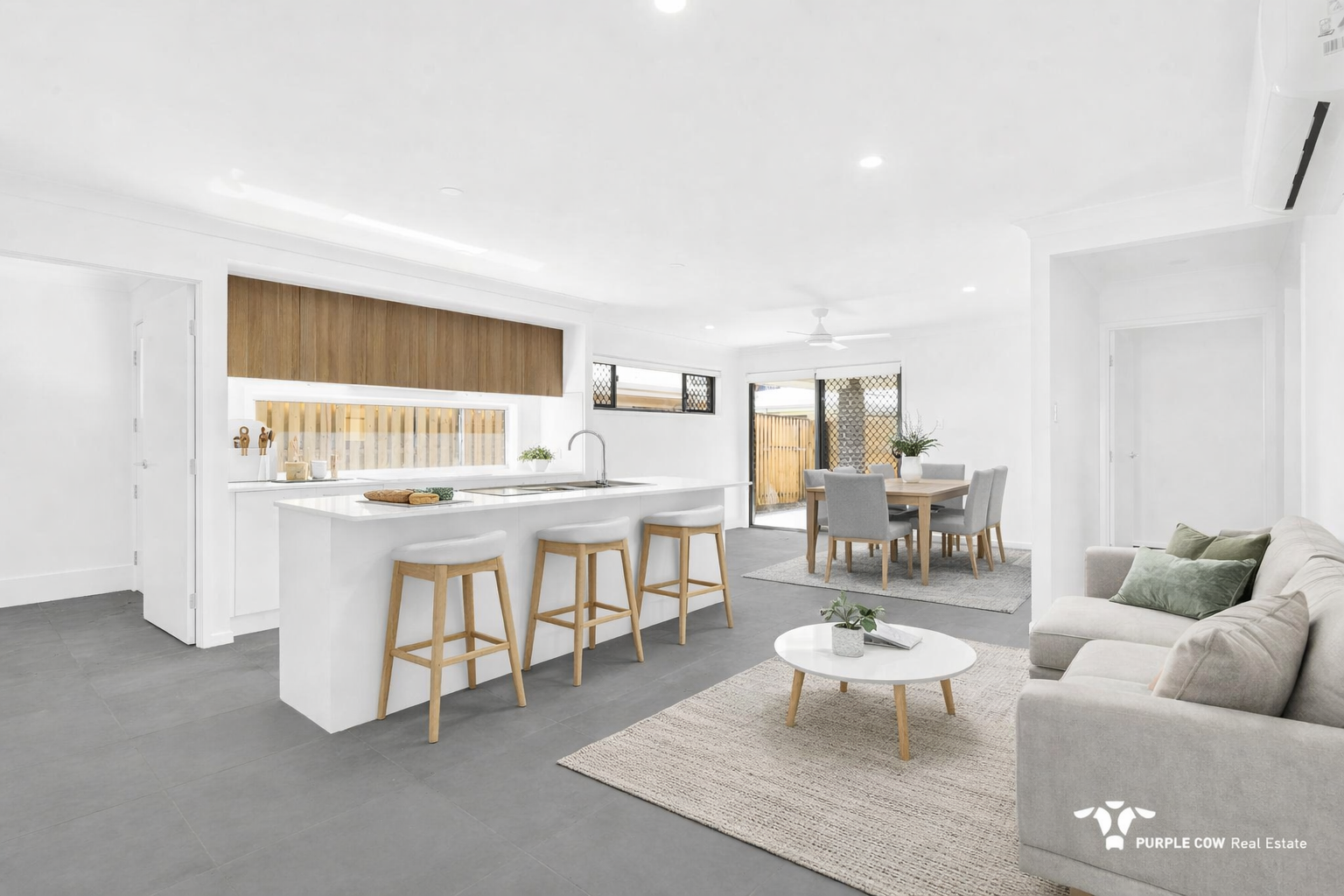 Rental: 12 Clara Street, White Rock, QLD, 4306 photo-3