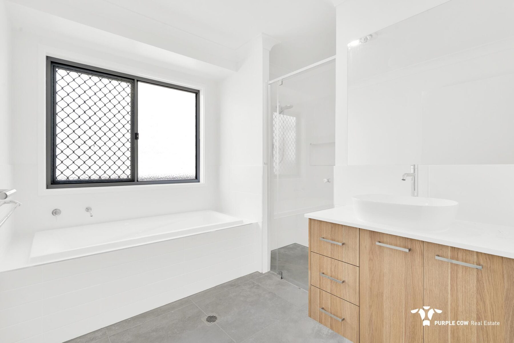 Rental: 12 Clara Street, White Rock, QLD, 4306 photo-7