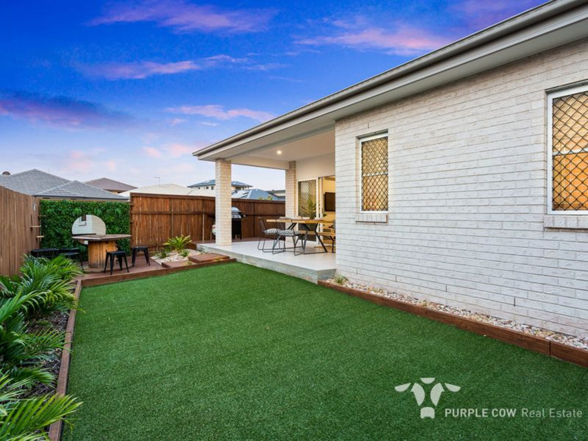 Rental: Spring Mountain, QLD, 4300 photo-5