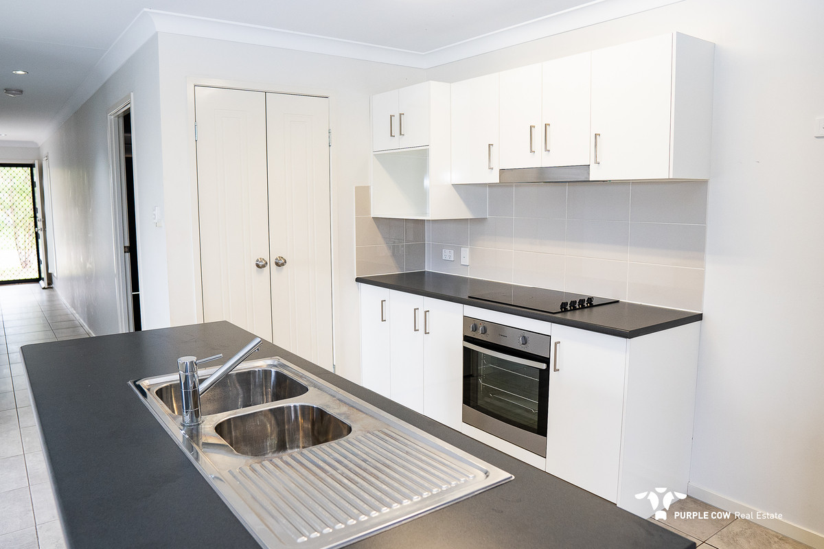 Rental: Yarrabilba, QLD, 4207 photo-5