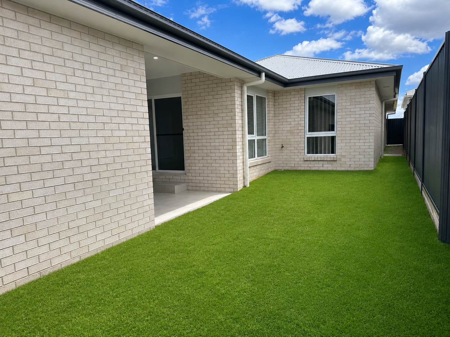 Rental: 6 Little Lane, Ripley, QLD, 4306 photo-2