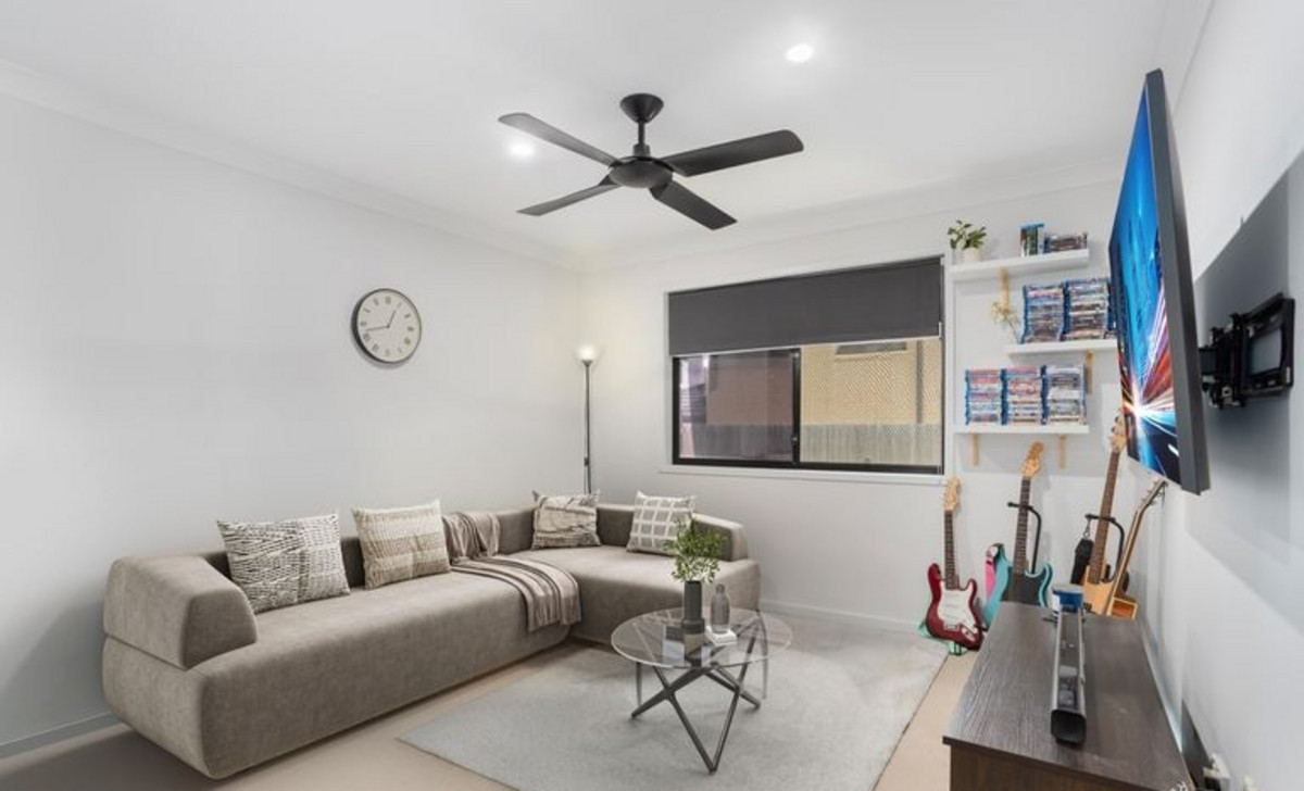 Rental: Collingwood Park, QLD, 4301 photo-4