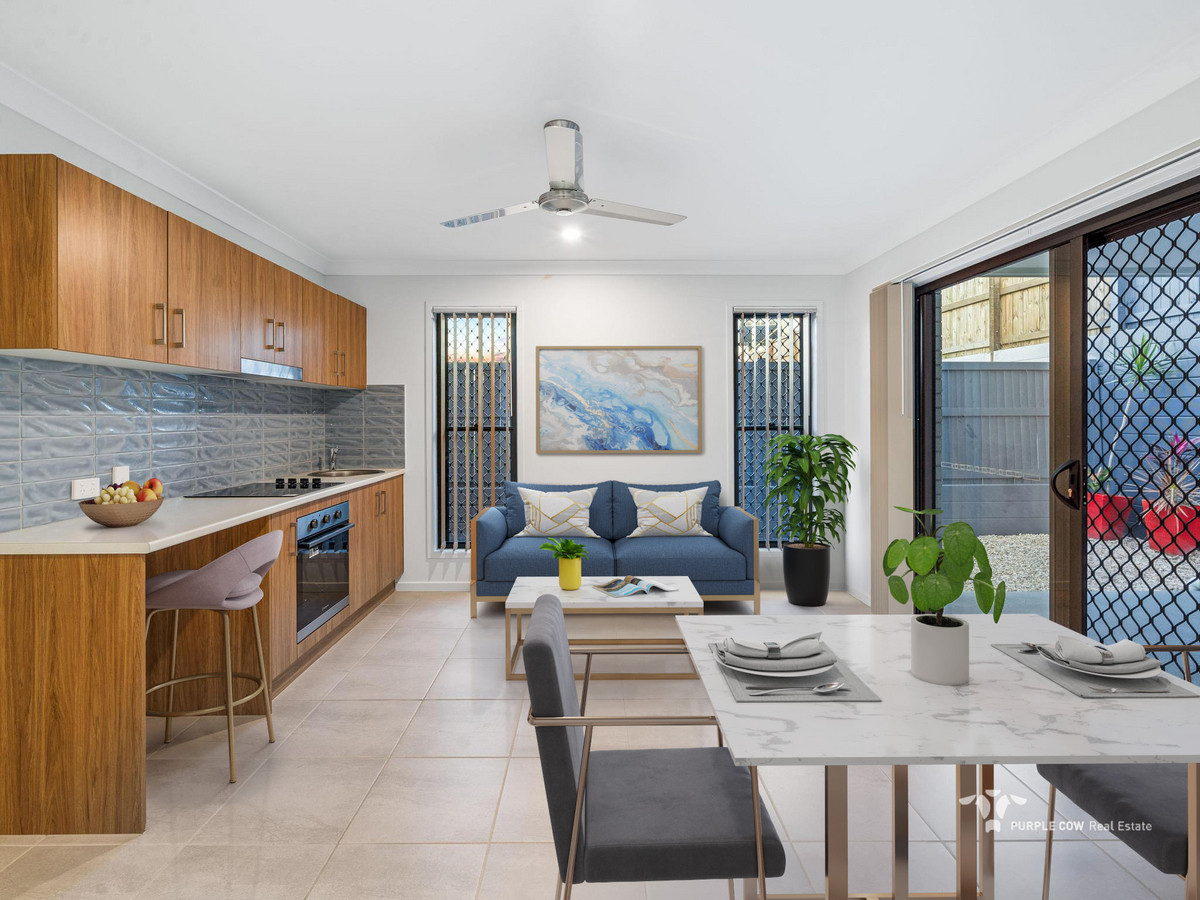 Rental: 86 Russell Luhrs Way, Spring Mountain, QLD, 4300 photo-5