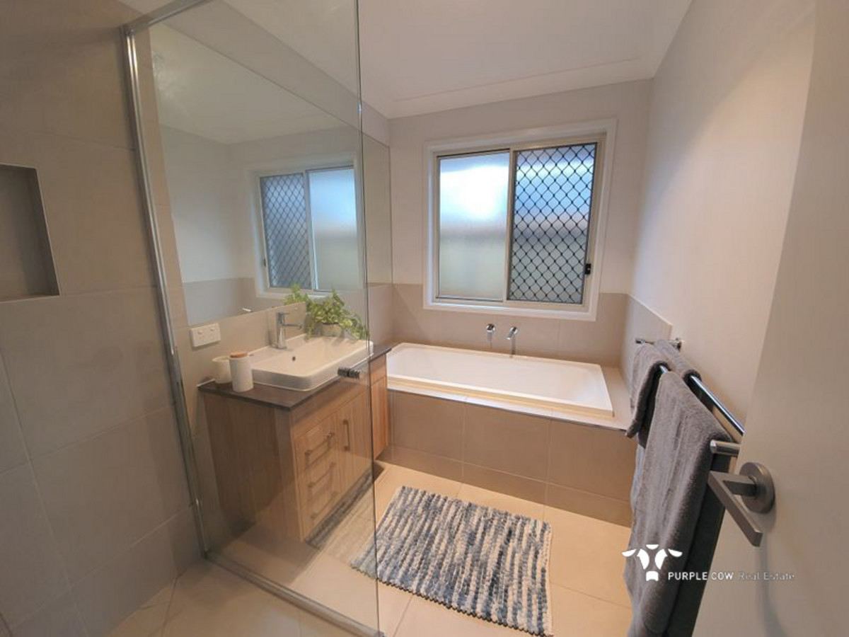 Rental: 68 Palaszczuk Avenue, Collingwood Park, QLD, 4301 photo-6