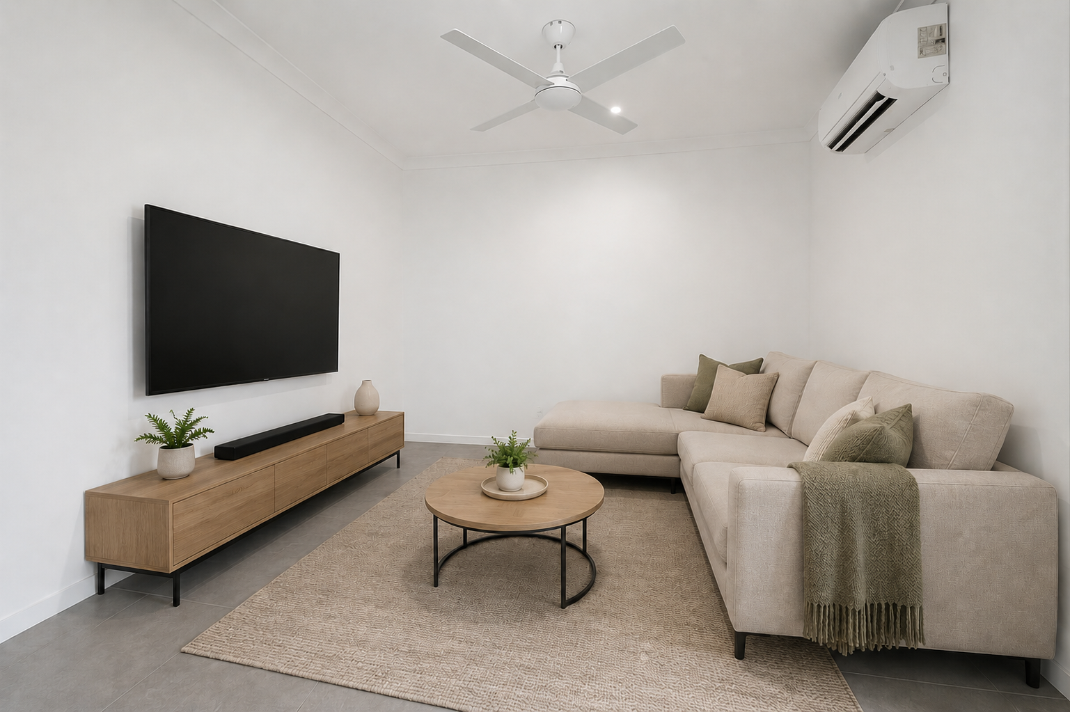 Rental: 1/2 Humphreys Street, Lawnton, QLD, 4501 photo-3